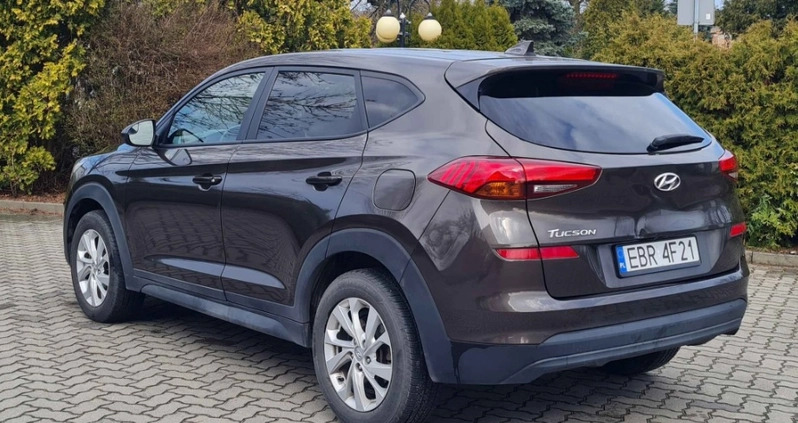 Hyundai Tucson cena 83500 przebieg: 154000, rok produkcji 2018 z Brzeziny małe 56